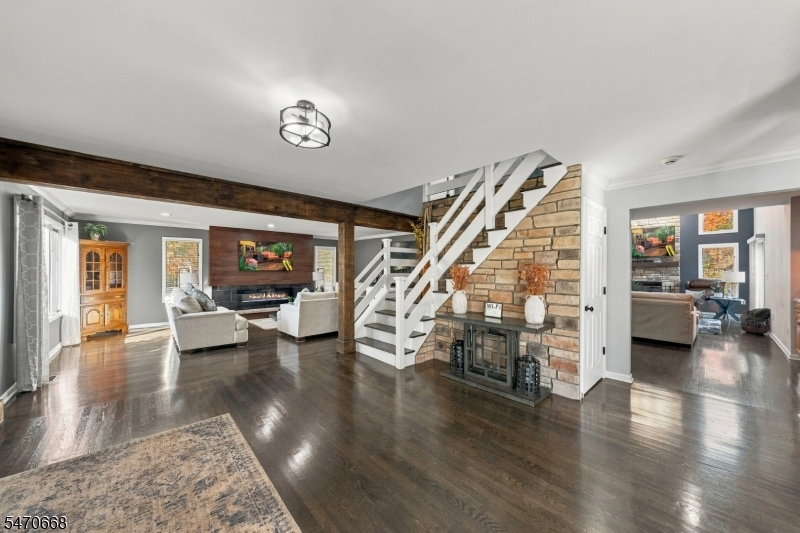 828 Atkinson Circle Hillsborough NJ 08844