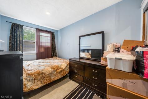 242 Franklin Street Elizabeth NJ 07206