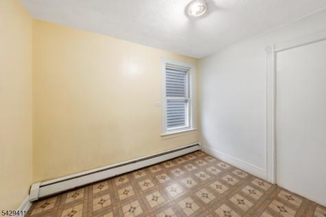 242 Franklin Street Elizabeth NJ 07206