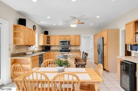 4 Kindred Court Bernards NJ 07920