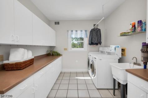 4 Kindred Court Bernards NJ 07920