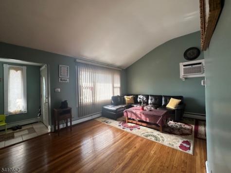 118 Markowitz Street Carteret NJ 07008