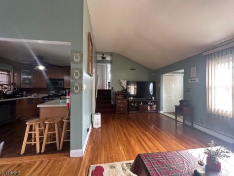 118 Markowitz Street Carteret NJ 07008