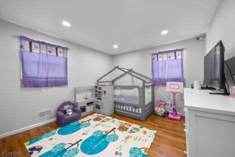 2 Wick Drive Sayreville NJ 08872