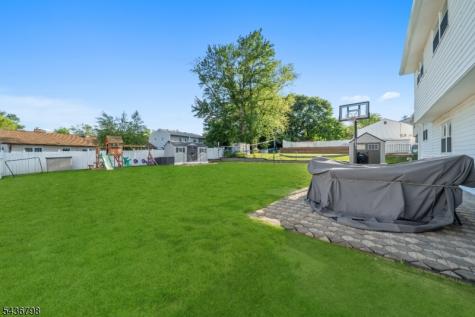 2 Wick Drive Sayreville NJ 08872