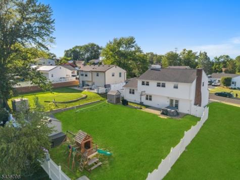 2 Wick Drive Sayreville NJ 08872