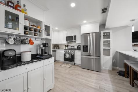 2 Wick Drive Sayreville NJ 08872