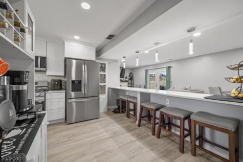 2 Wick Drive Sayreville NJ 08872