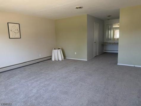 4 Parkview Drive Roxbury NJ 07876