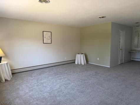 4 Parkview Drive Roxbury NJ 07876
