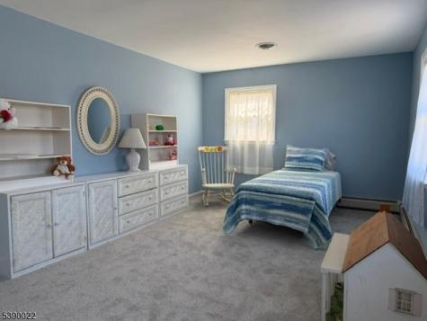 4 Parkview Drive Roxbury NJ 07876