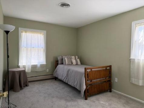 4 Parkview Drive Roxbury NJ 07876