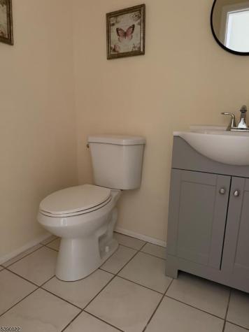 4 Parkview Drive Roxbury NJ 07876