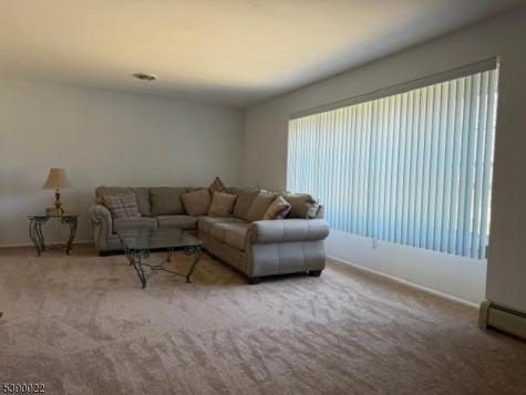 4 Parkview Drive Roxbury NJ 07876