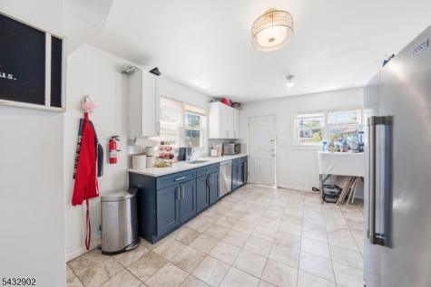 41 Edgar Street East Orange NJ 07018