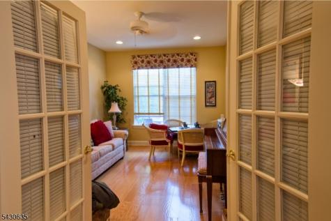 120 Crescent Way Monroe NJ 08831