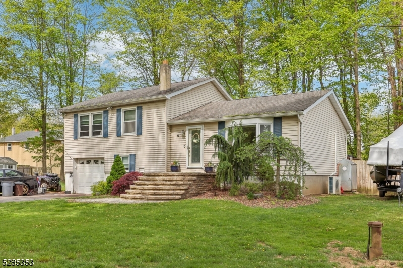 6 Woodport Avenue Jefferson NJ 07849