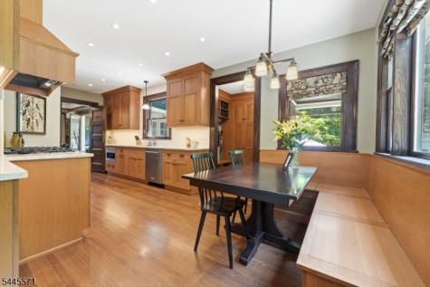54 Myrtle Avenue Montclair NJ 07042