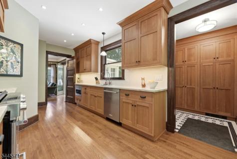 54 Myrtle Avenue Montclair NJ 07042