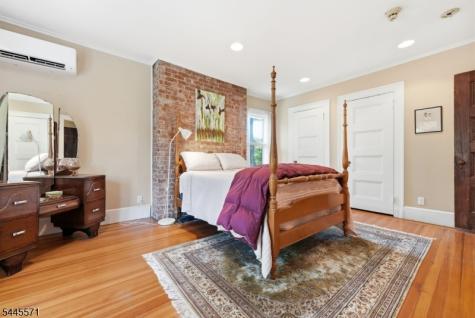 54 Myrtle Avenue Montclair NJ 07042