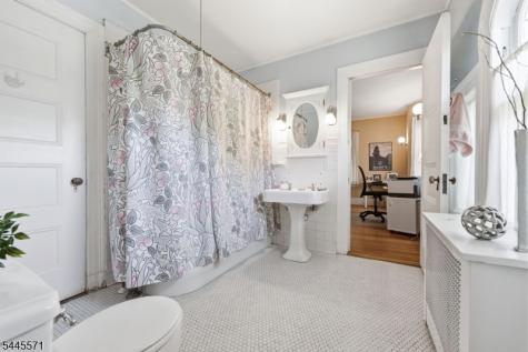 54 Myrtle Avenue Montclair NJ 07042