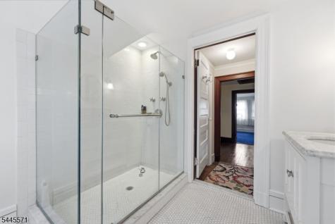 54 Myrtle Avenue Montclair NJ 07042