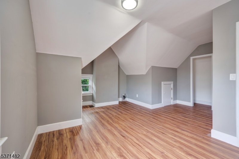 235 S 7th Newark NJ 07103