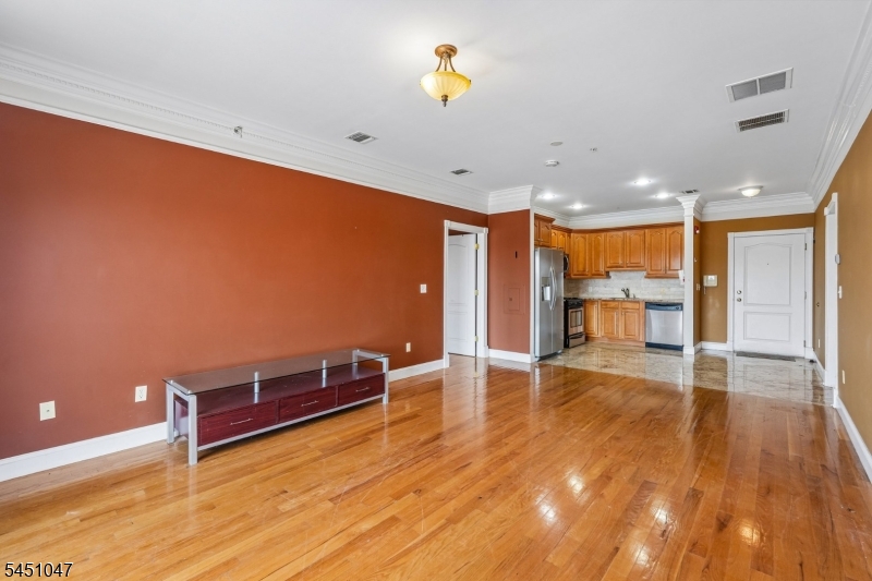 411 Chestnut Street Newark NJ 07105