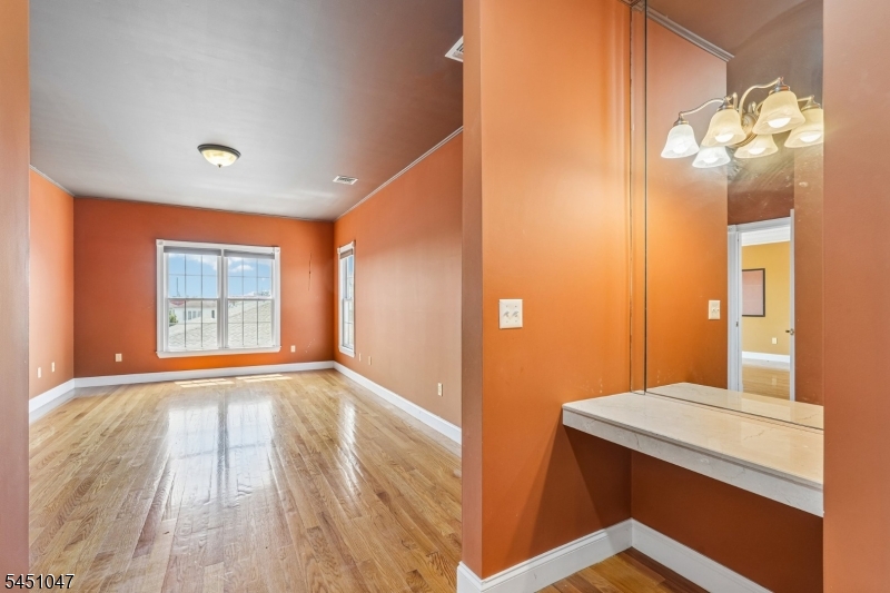 411 Chestnut Street Newark NJ 07105