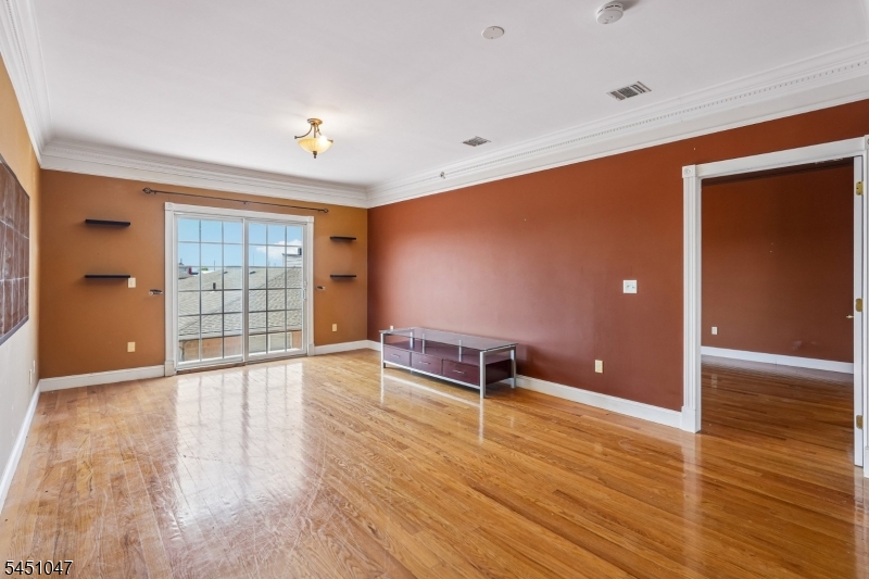 411 Chestnut Street Newark NJ 07105