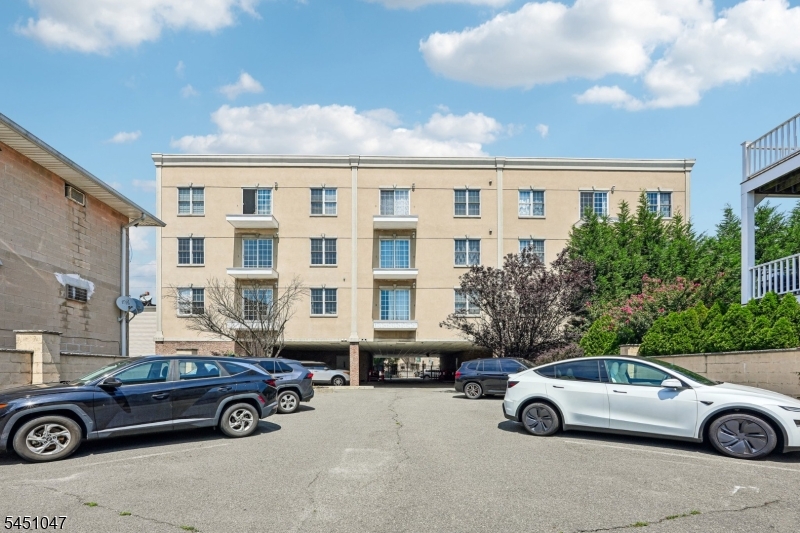 411 Chestnut Street Newark NJ 07105