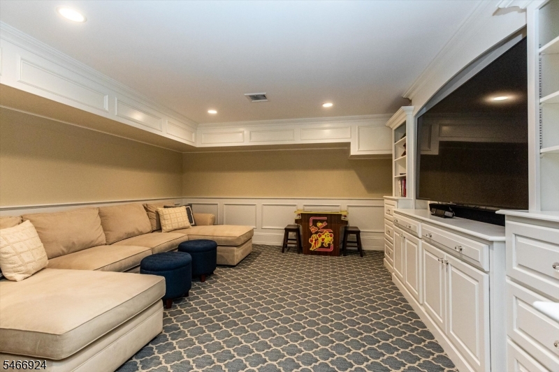 25 Norman Road Montclair NJ 07043