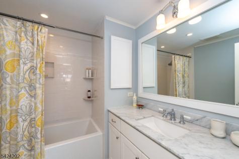 105 Durand Road Maplewood NJ 07040