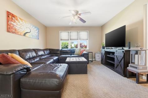 71 Hackberry Place Clifton NJ 07013