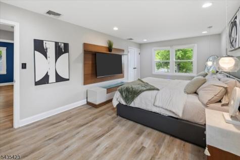 11 Nottingham Road West Orange NJ 07052