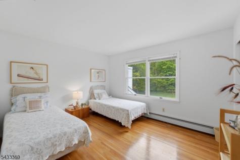 4 Tania Court Roxbury NJ 07876