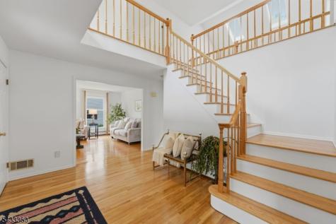 4 Tania Court Roxbury NJ 07876