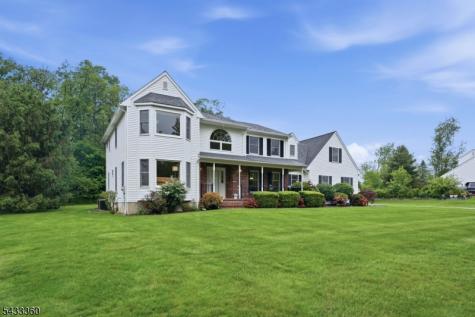 4 Tania Court Roxbury NJ 07876
