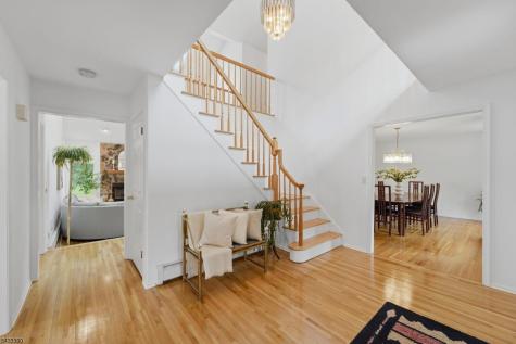 4 Tania Court Roxbury NJ 07876
