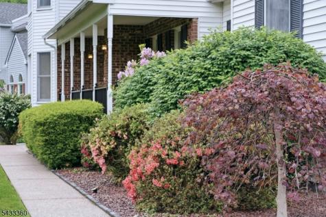 4 Tania Court Roxbury NJ 07876