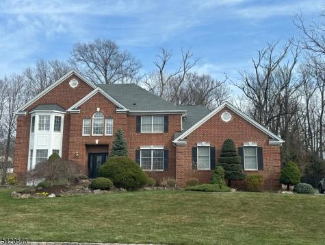 4 Reiher Court West Caldwell NJ 07006