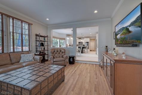 4 Reiher Court West Caldwell NJ 07006