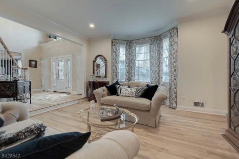 4 Reiher Court West Caldwell NJ 07006