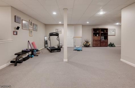4 Reiher Court West Caldwell NJ 07006