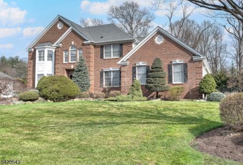 4 Reiher Court West Caldwell NJ 07006