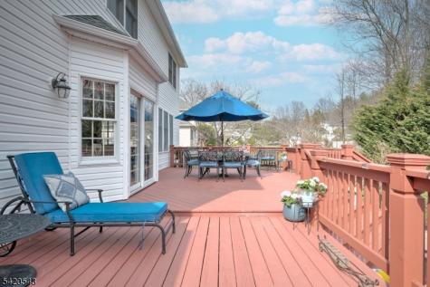 4 Reiher Court West Caldwell NJ 07006