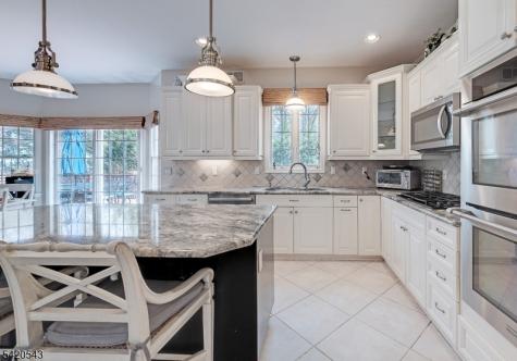 4 Reiher Court West Caldwell NJ 07006