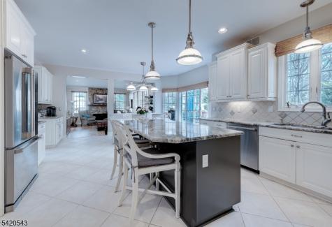 4 Reiher Court West Caldwell NJ 07006