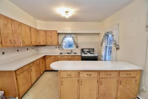 17 Hilltop Road West Milford NJ 07435