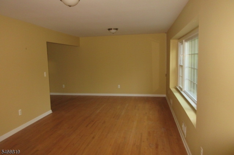 11 Ellam Drive Randolph NJ 07869